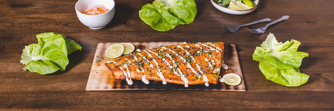 Tom Yum lax på cederträplanka